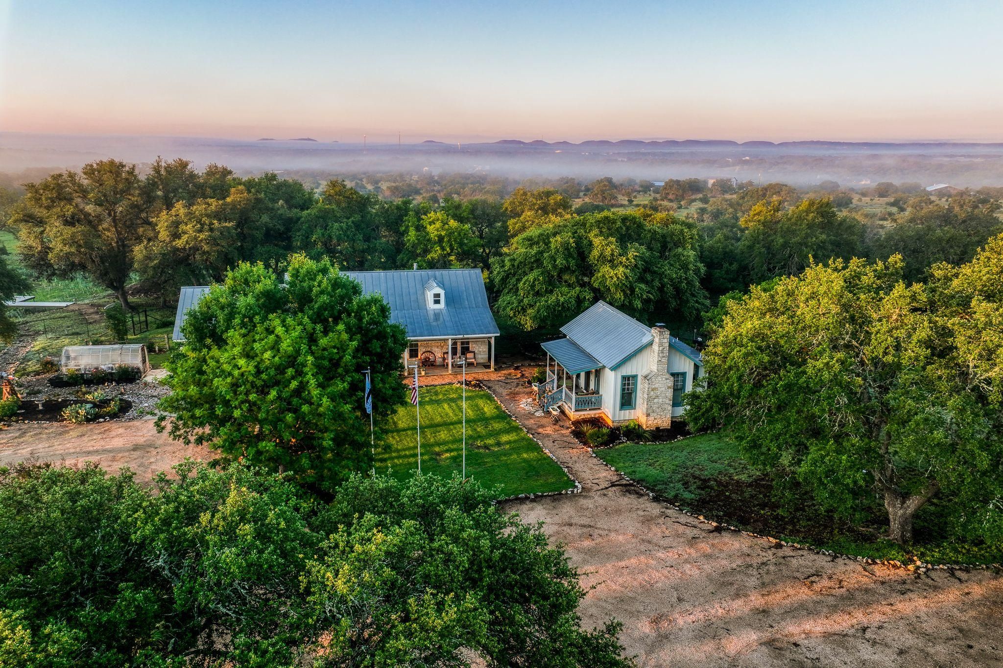 1533 Ranch Road 1323, Johnson City, TX 78636 MLS Rocking V Ranch