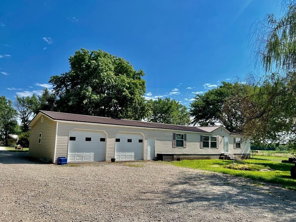 Galesburg, Neosho County, KS House for sale Property ID 416954080