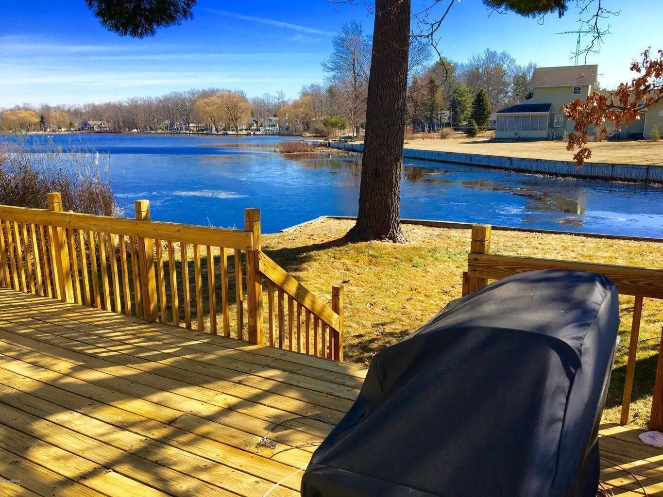 Pentwater, Oceana County, MI Lakefront Property, Waterfront Property