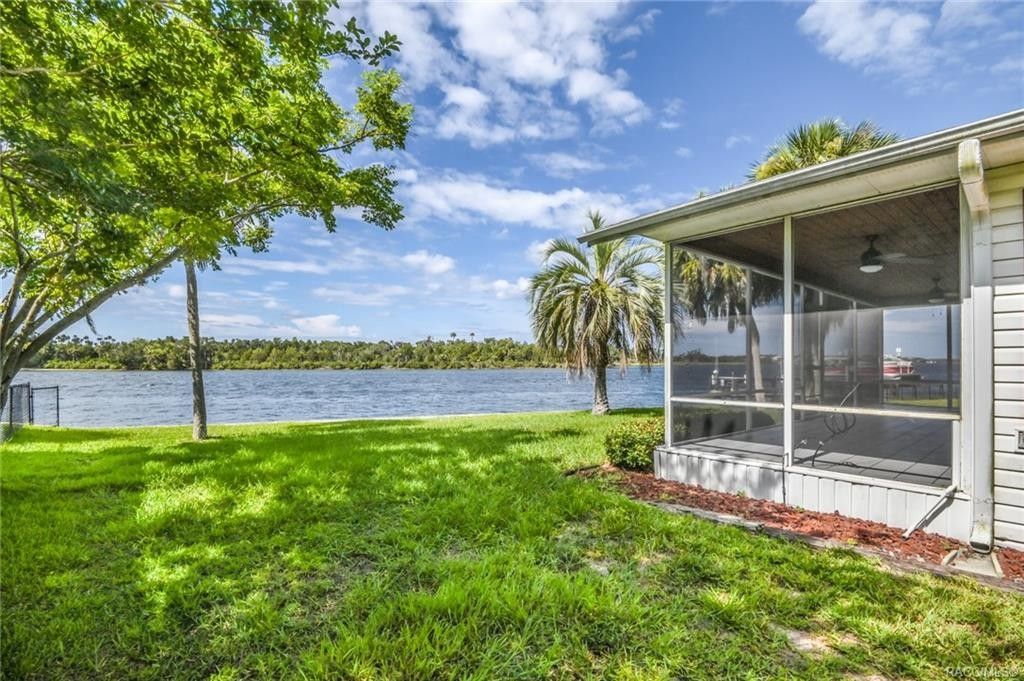 Crystal River, Citrus County, FL Lakefront Property, Waterfront