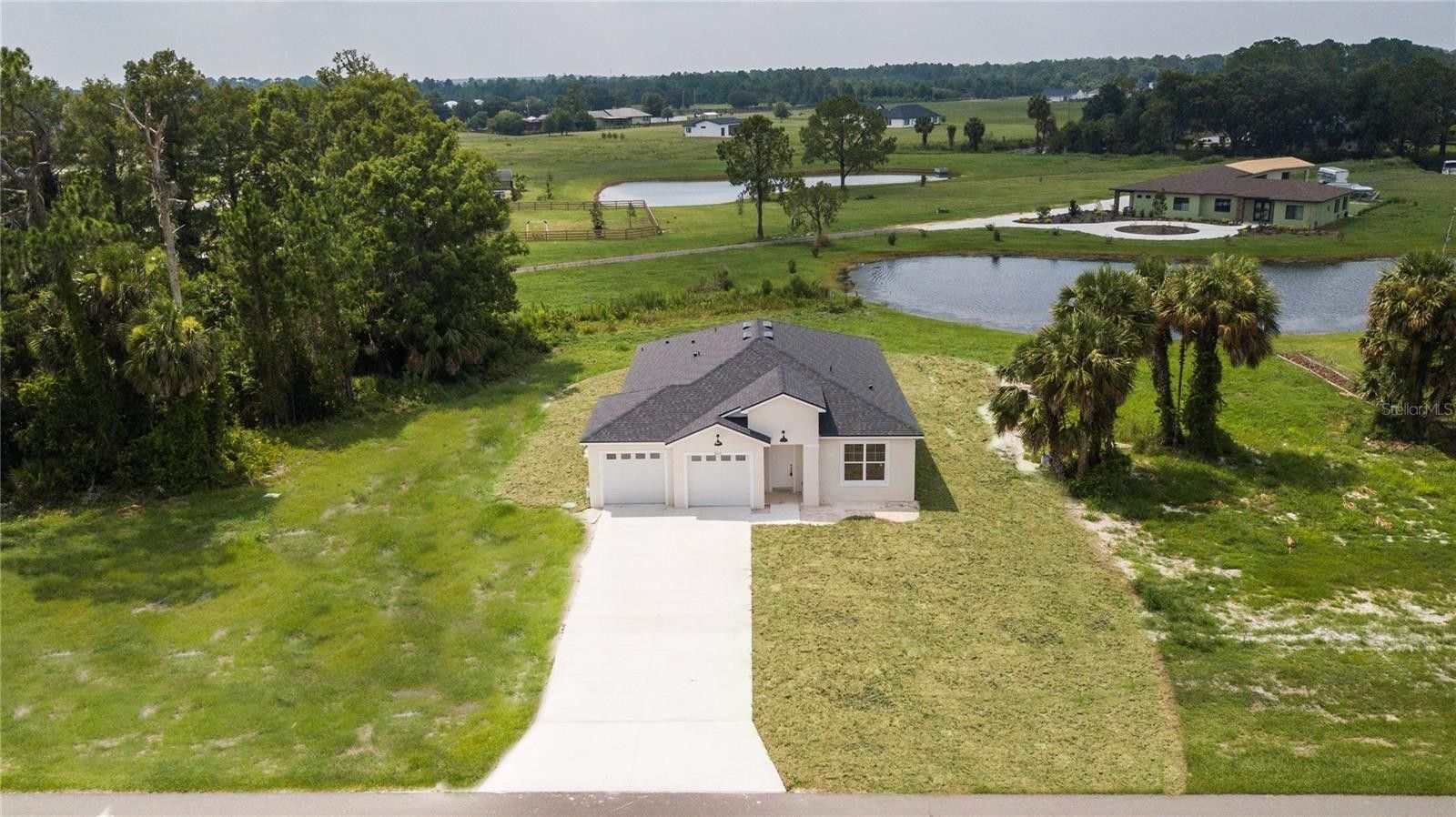 Tavares, Lake County, FL Lakefront Property, Waterfront Property, House