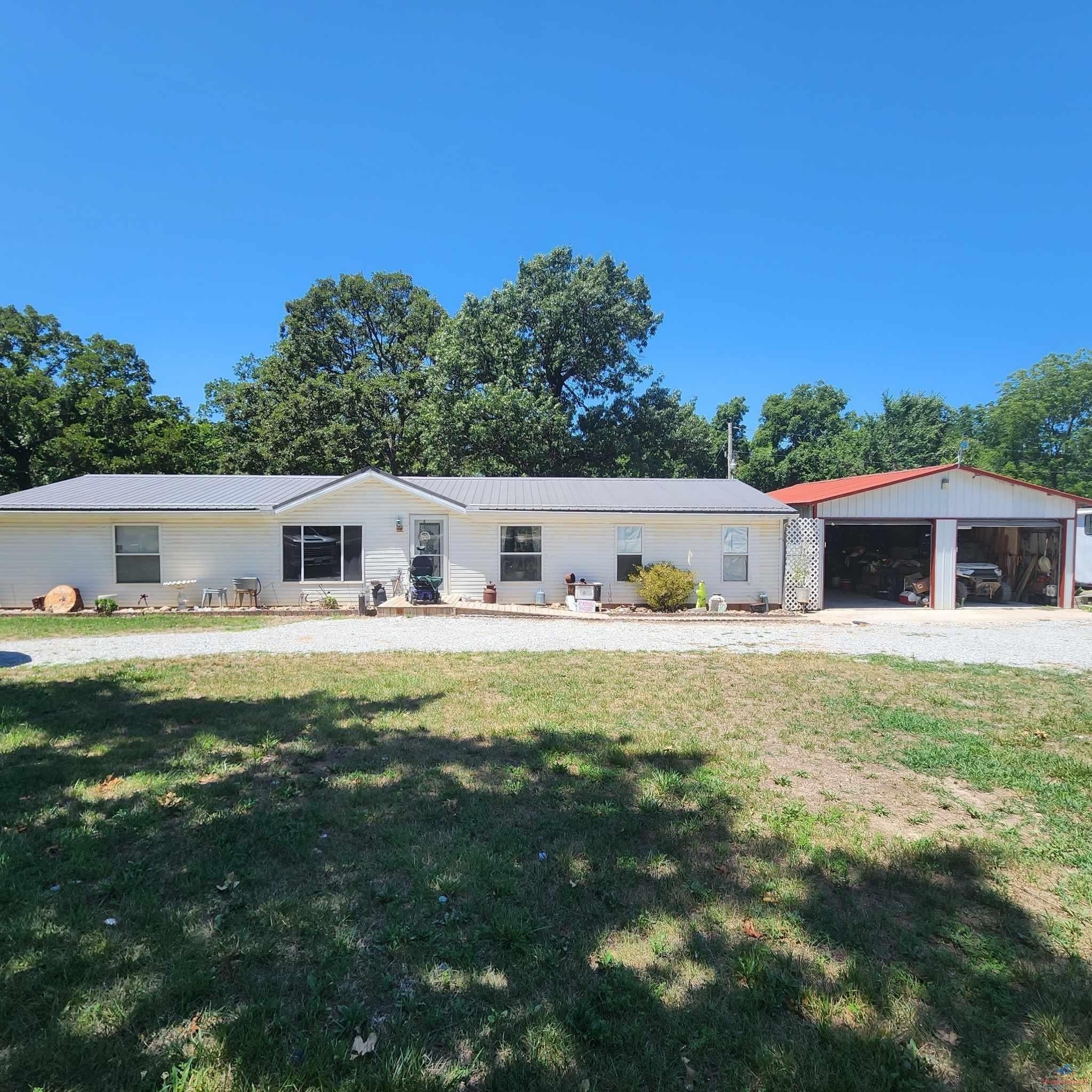 Deepwater, Henry County, MO House for sale Property ID 417025587