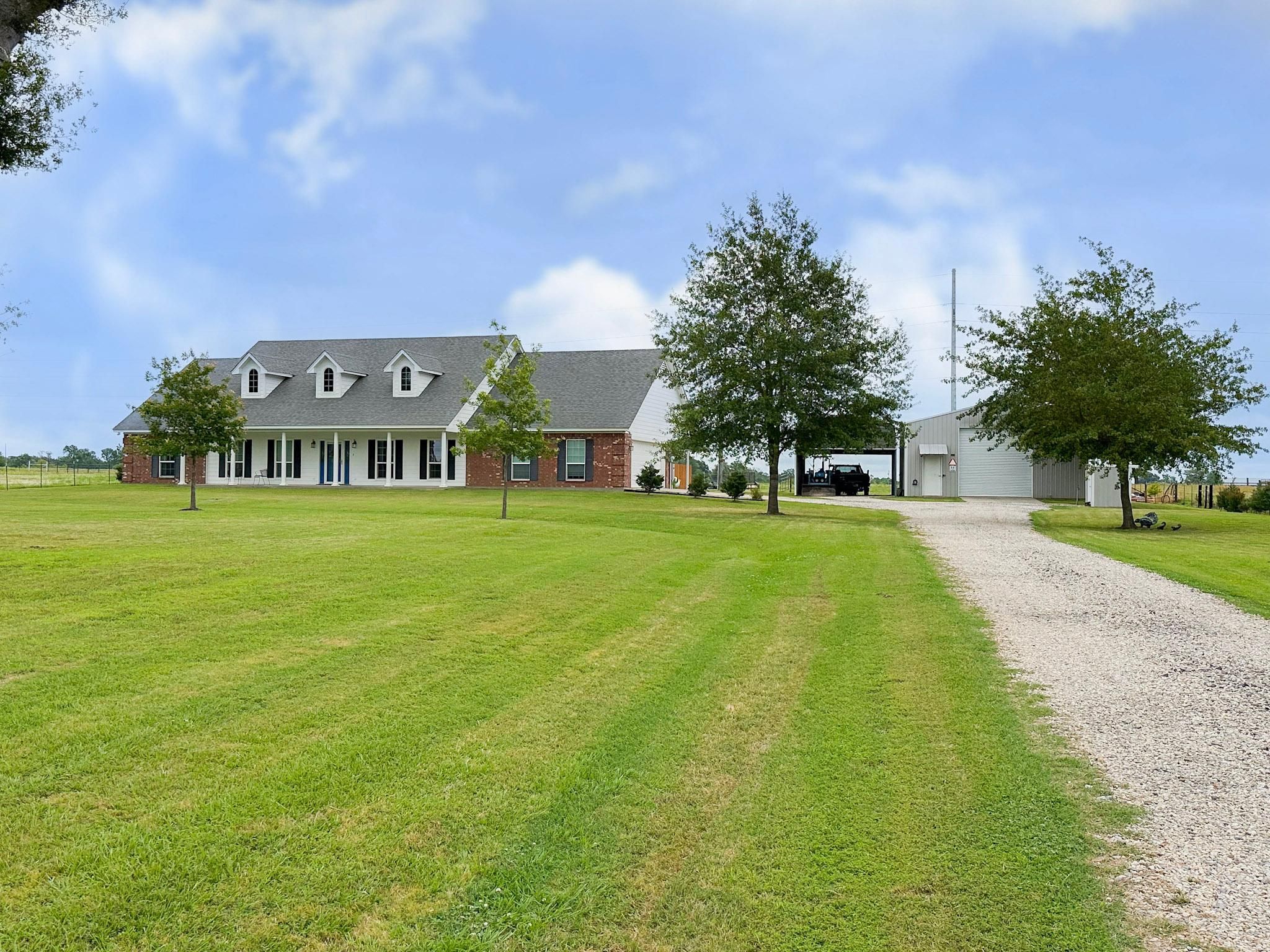 De Kalb, Bowie County, TX Recreational Property, Horse Property, House
