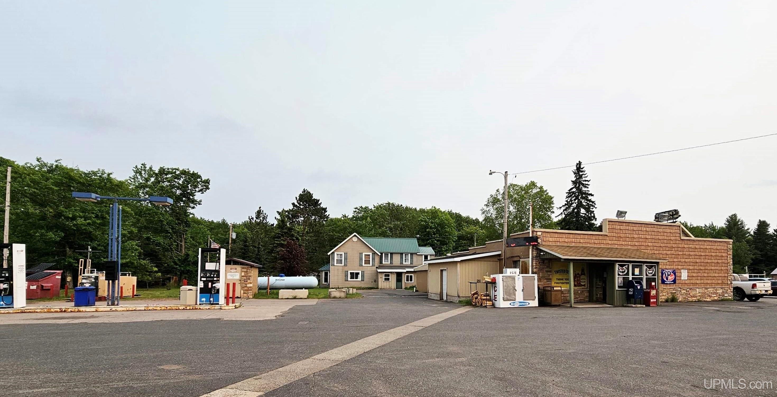 Gwinn, Marquette County, MI Commercial Property, House for sale