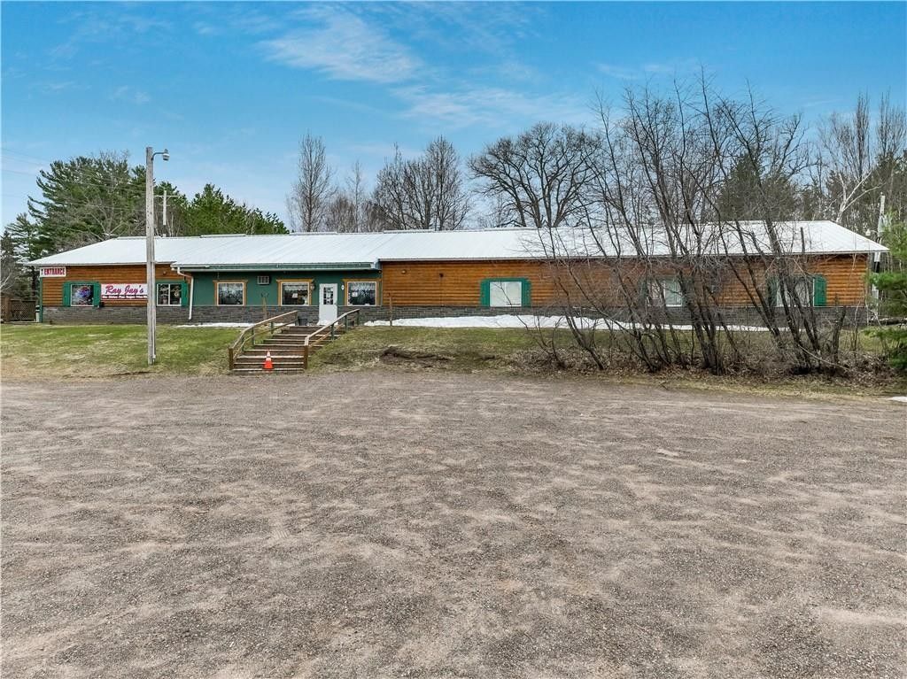 Hayward, Sawyer County, WI Commercial Property, Lakefront Property, Waterfront Property, House