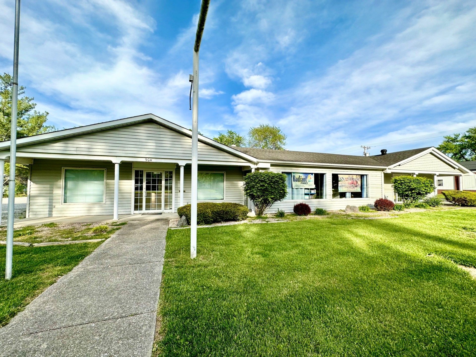 Flora, Clay County, IL Commercial Property, House for sale Property ID