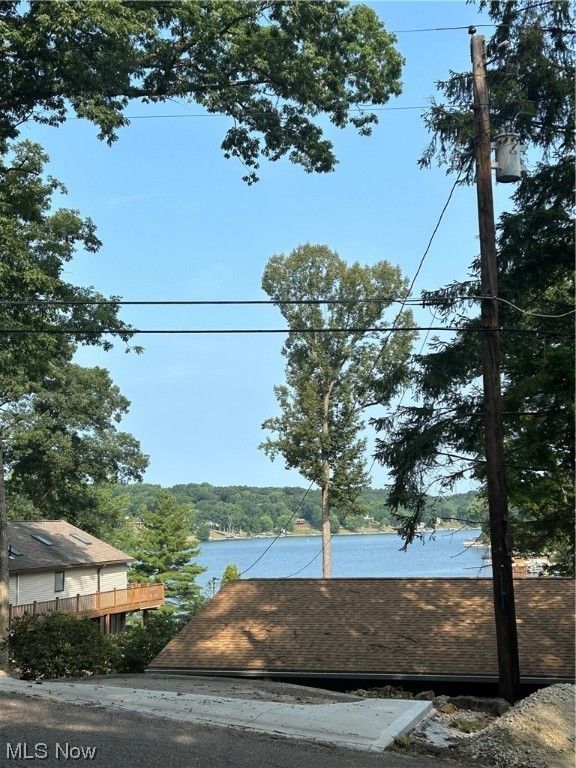 Malvern, Carroll County, OH Undeveloped Land, Lakefront Property