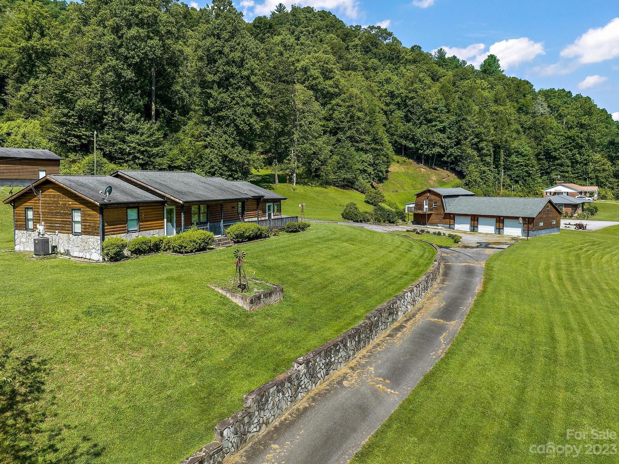 Lenoir, Caldwell County, NC House for sale Property ID 417149135