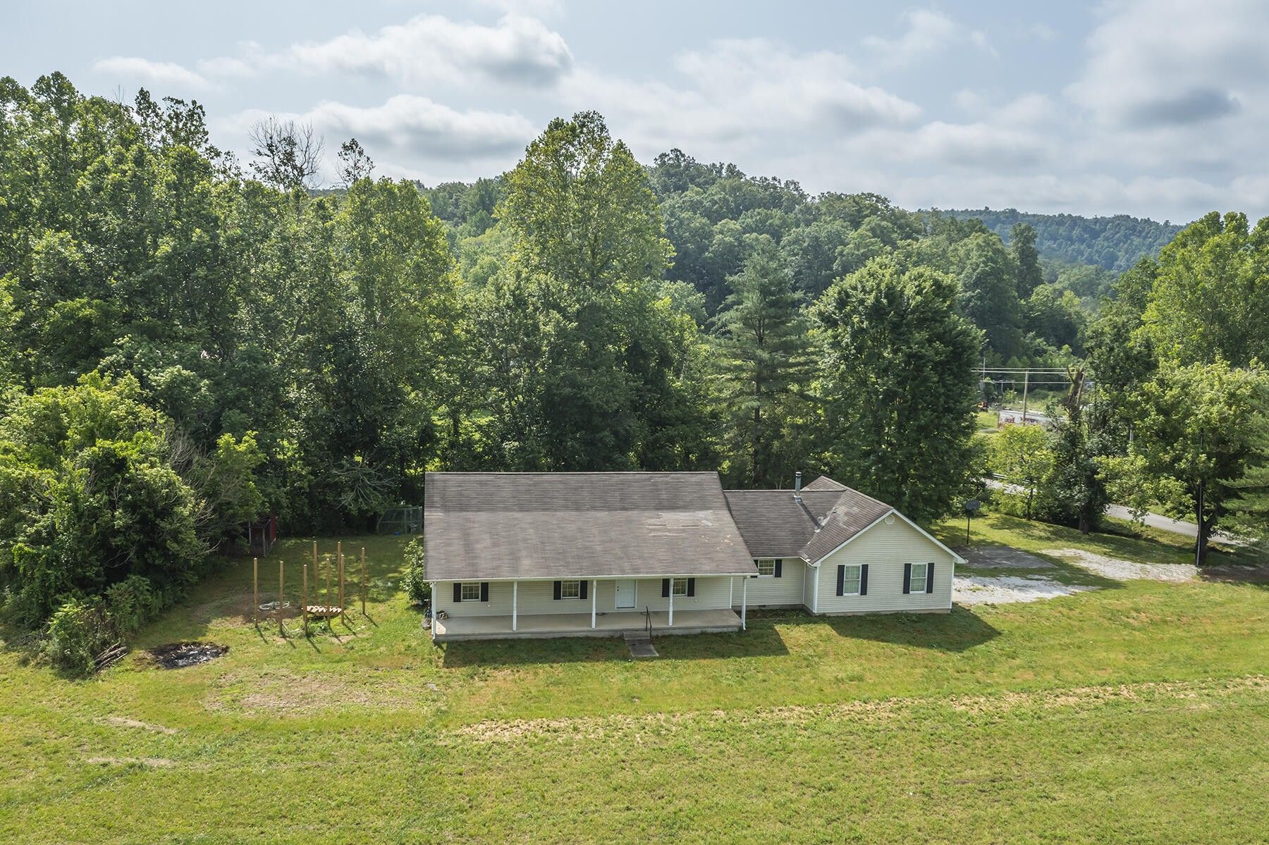 Climax, Rockcastle County, KY House for sale Property ID 417179104