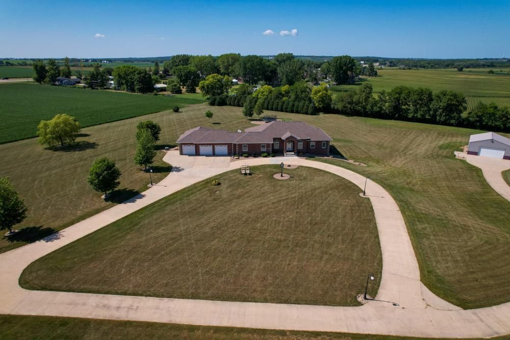 Waterloo, Black Hawk County, IA Farms and Ranches, Lakefront Property