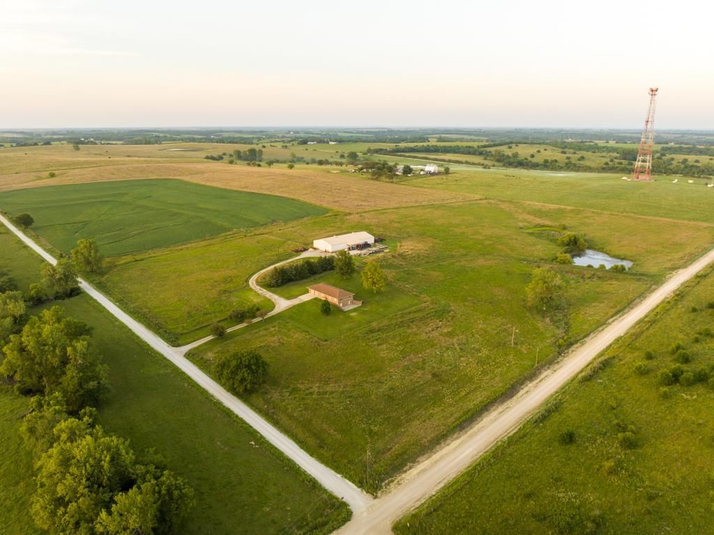 Hoyt, Jackson County, KS Farms and Ranches for sale Property ID