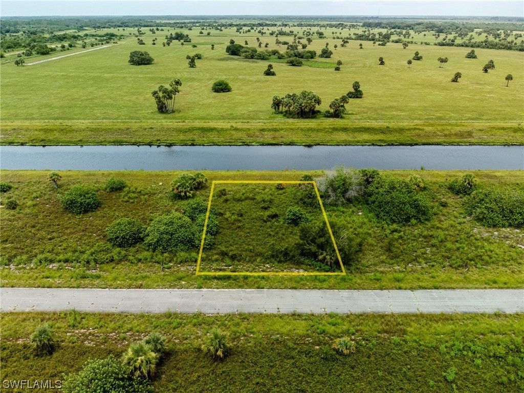 Labelle, Hendry County, FL Undeveloped Land, Lakefront Property