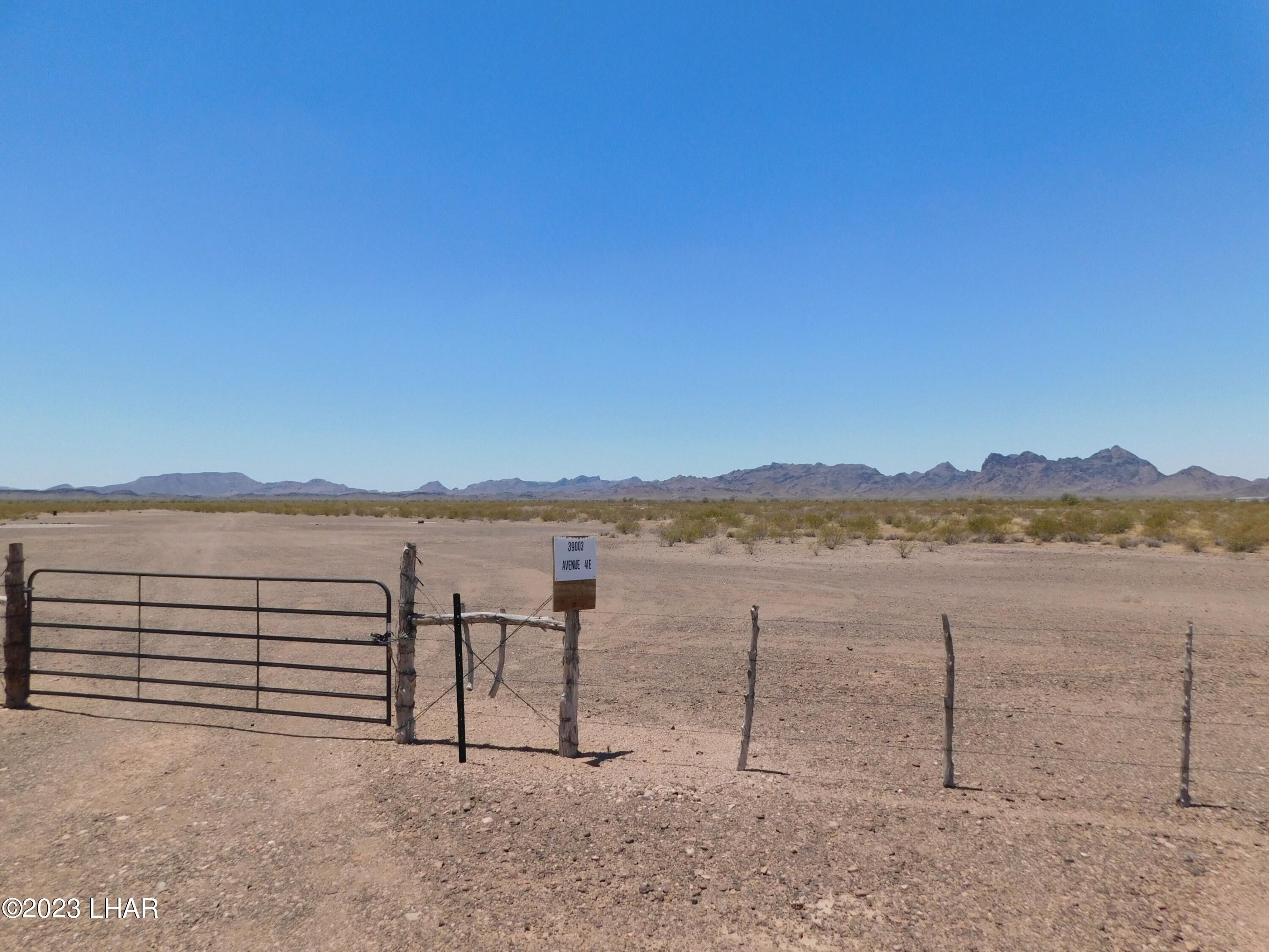 Vicksburg, La Paz County, AZ Undeveloped Land for sale Property ID