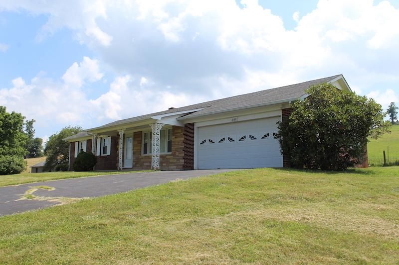 Floyd, Floyd County, VA Farms and Ranches, House for auction Property