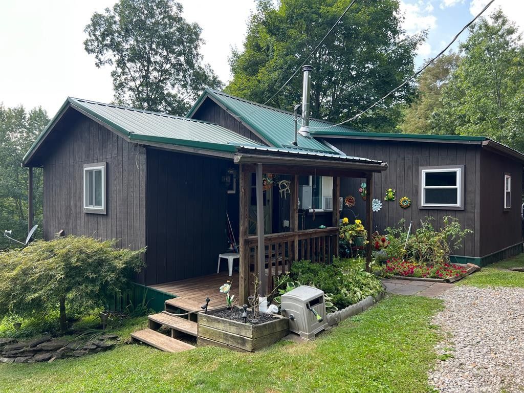 Middlebourne, Tyler County, WV House for sale Property ID 417272888