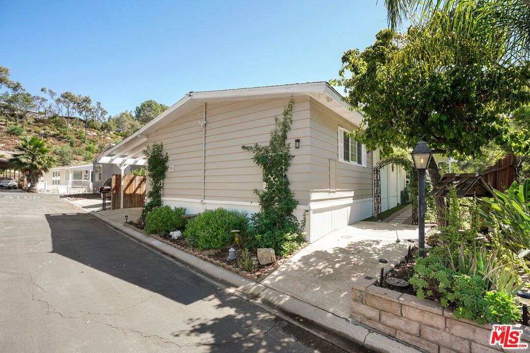 Calabasas, Los Angeles County, CA House for sale Property ID 417277241