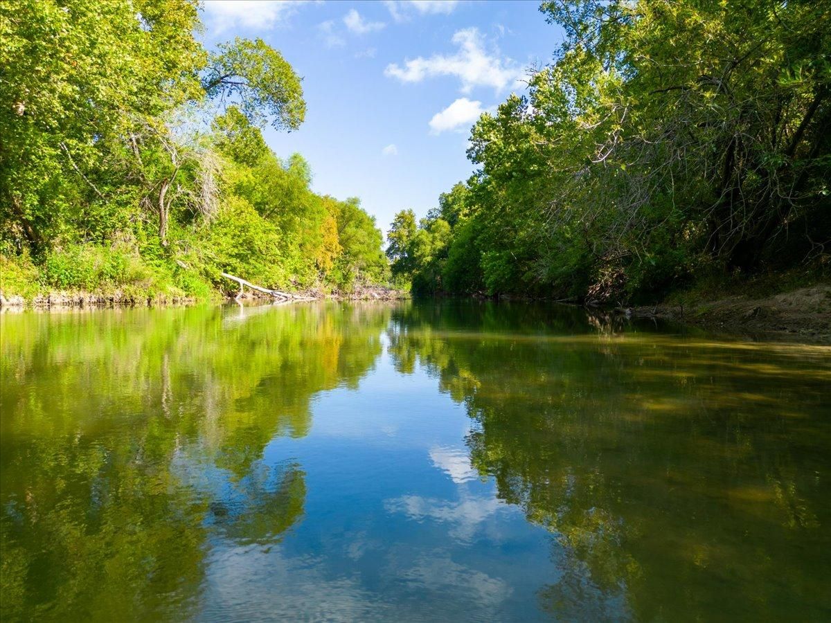 105 acres in Gonzales, TX, 78629 MLS 620090 LandWatch