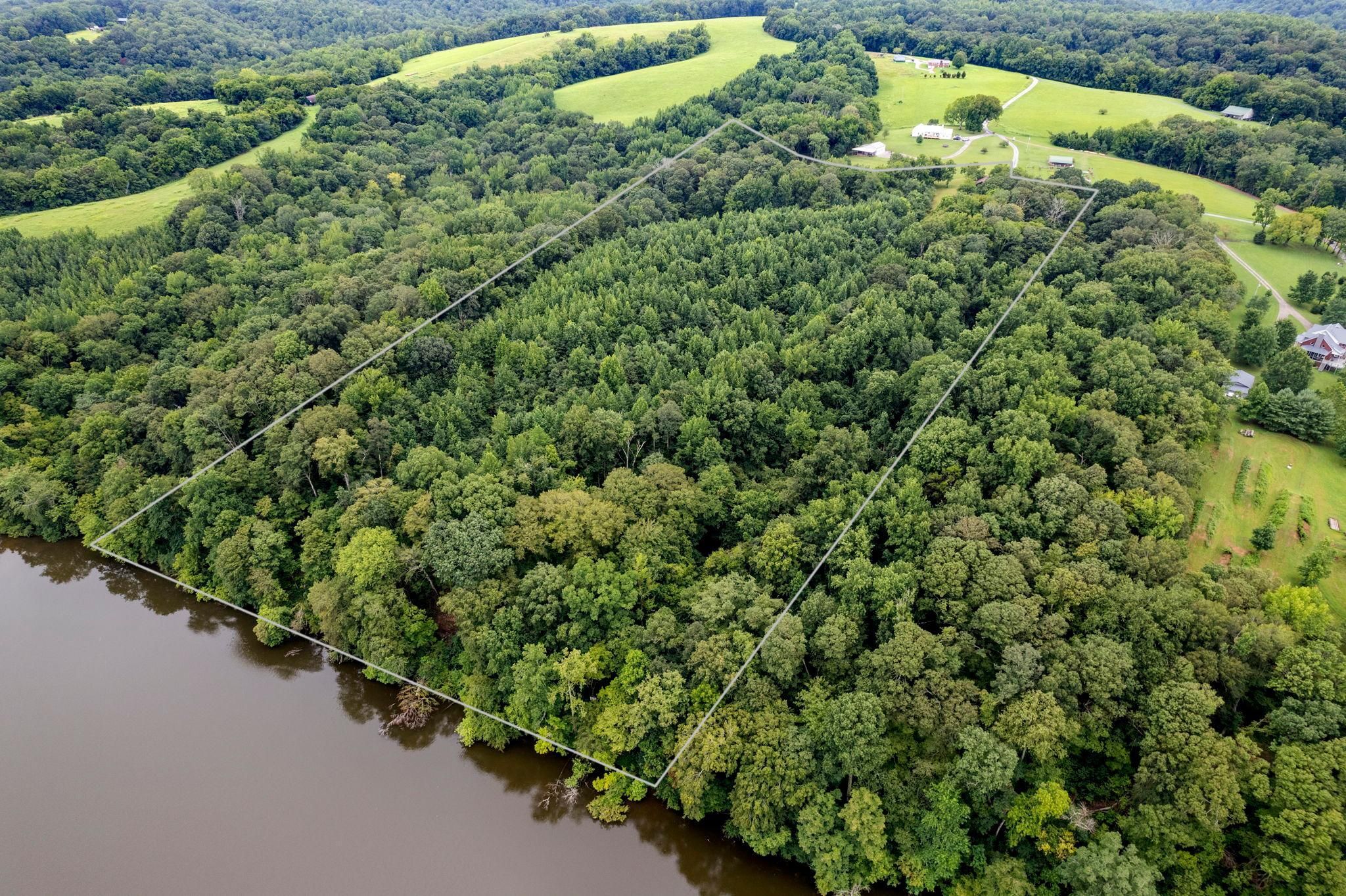 Charlotte, Dickson County, TN Riverfront Property, Waterfront Property