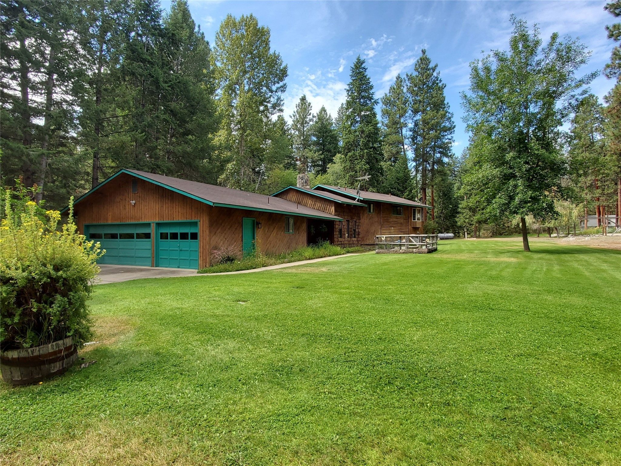 Hamilton, Ravalli County, MT Lakefront Property, Waterfront Property, House for sale Property ID