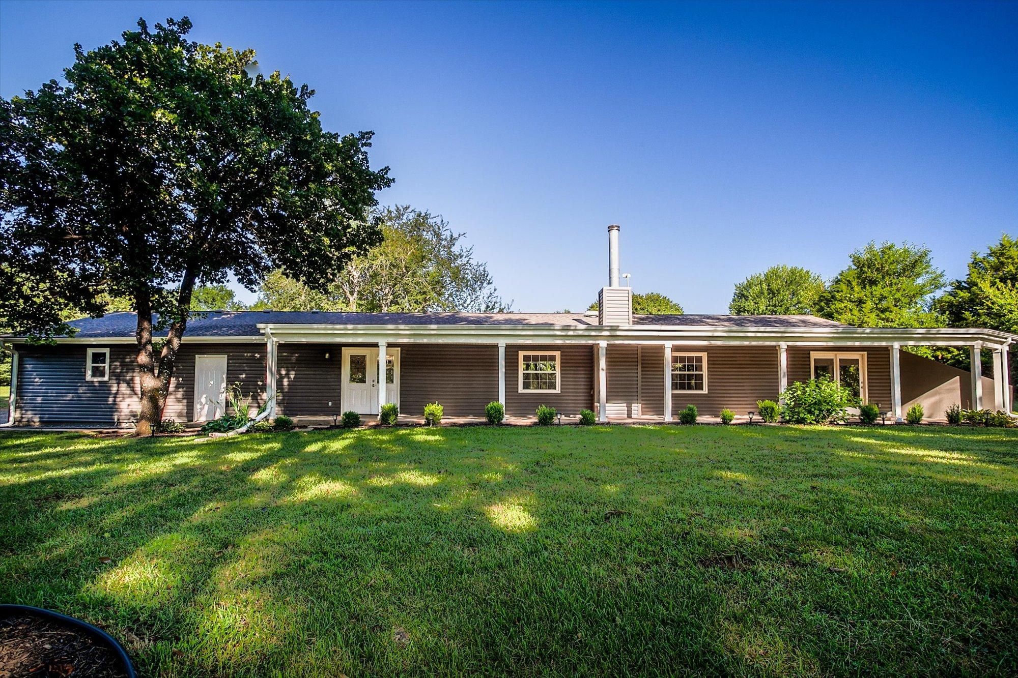 Pomona, Franklin County, KS House for sale Property ID 417332576