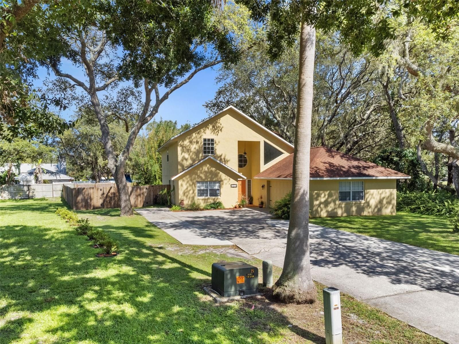 Lakeland, Polk County, FL Lakefront Property, Waterfront Property