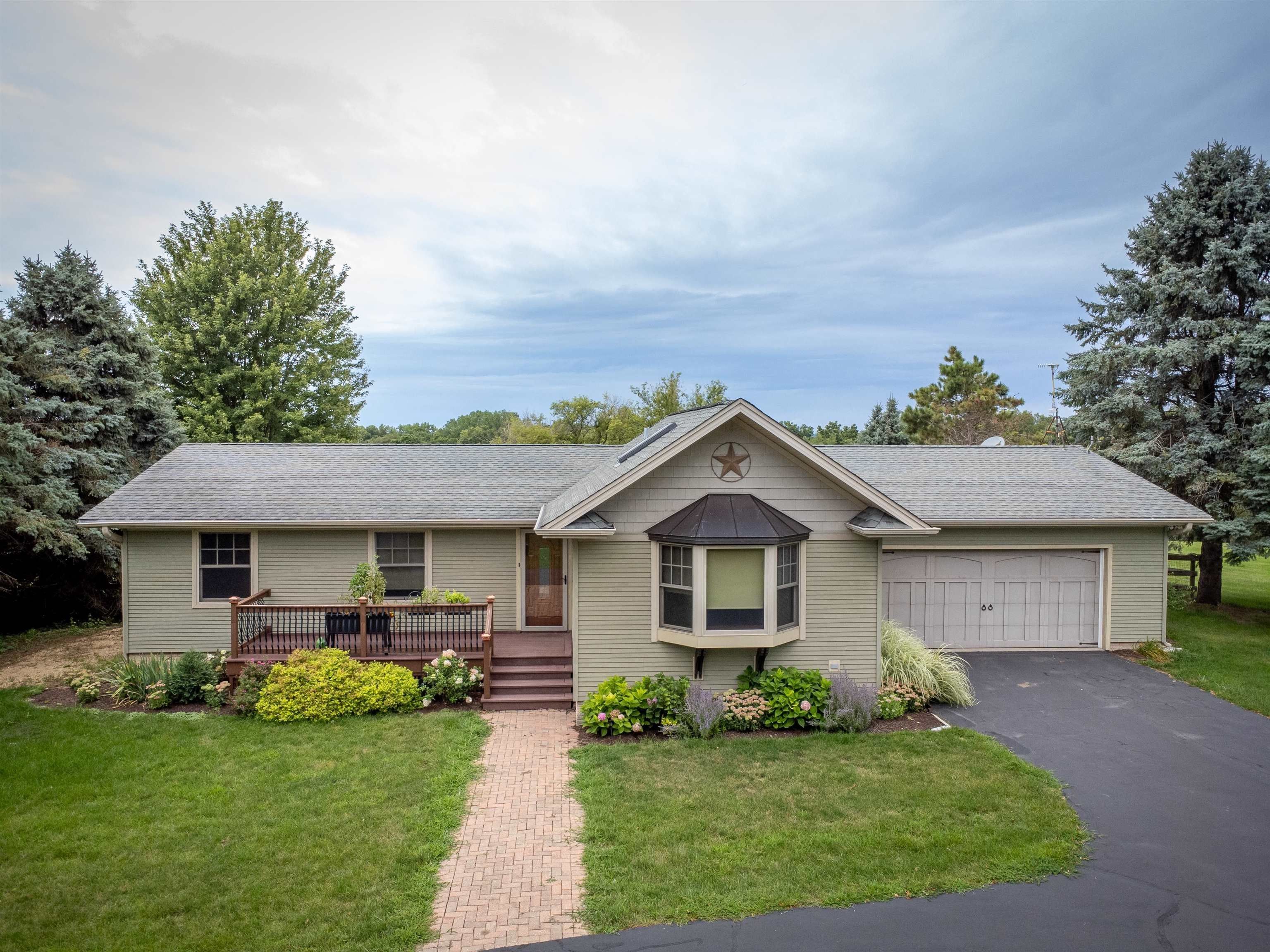 Lanark, Carroll County, IL House for sale Property ID 417373372