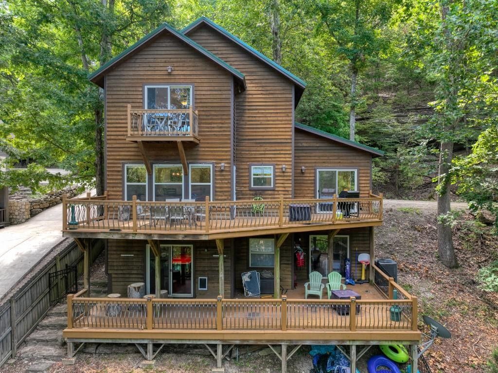 Eureka Springs, Carroll County, AR Lakefront Property, Waterfront
