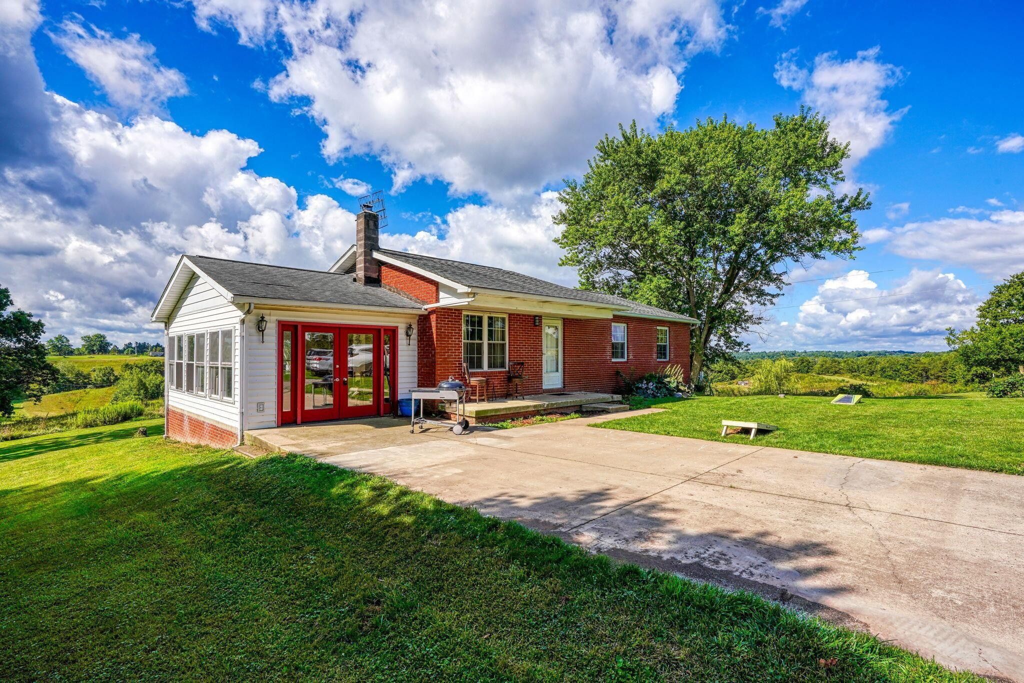 Mcarthur, Vinton County, OH House for sale Property ID 417392170