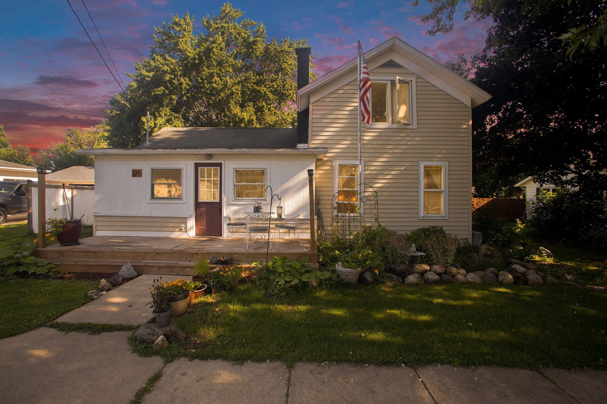 Schoolcraft, Kalamazoo County, MI House for sale Property ID 417403589