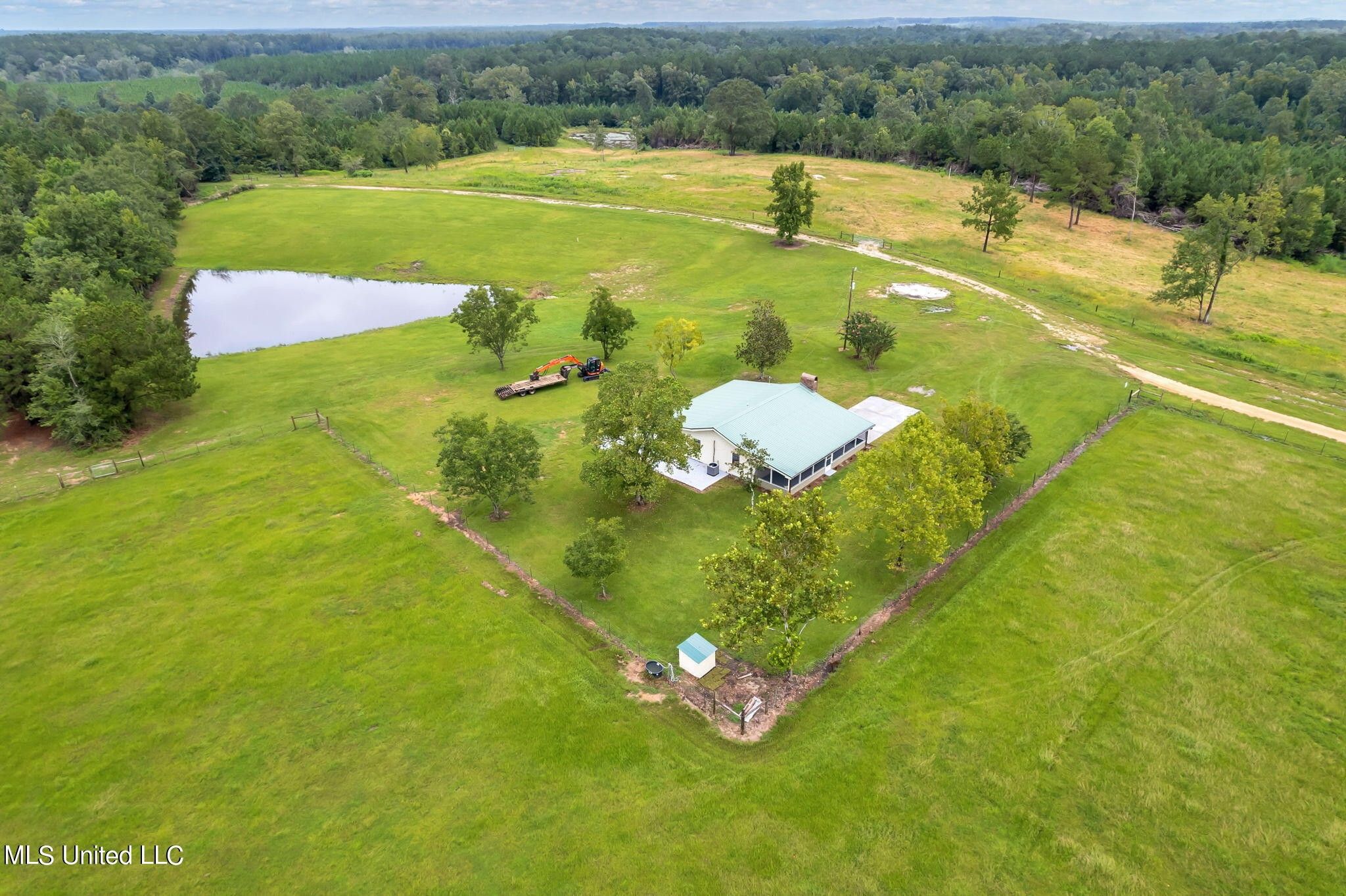 Poplarville, Pearl River County, MS Lakefront Property, Waterfront