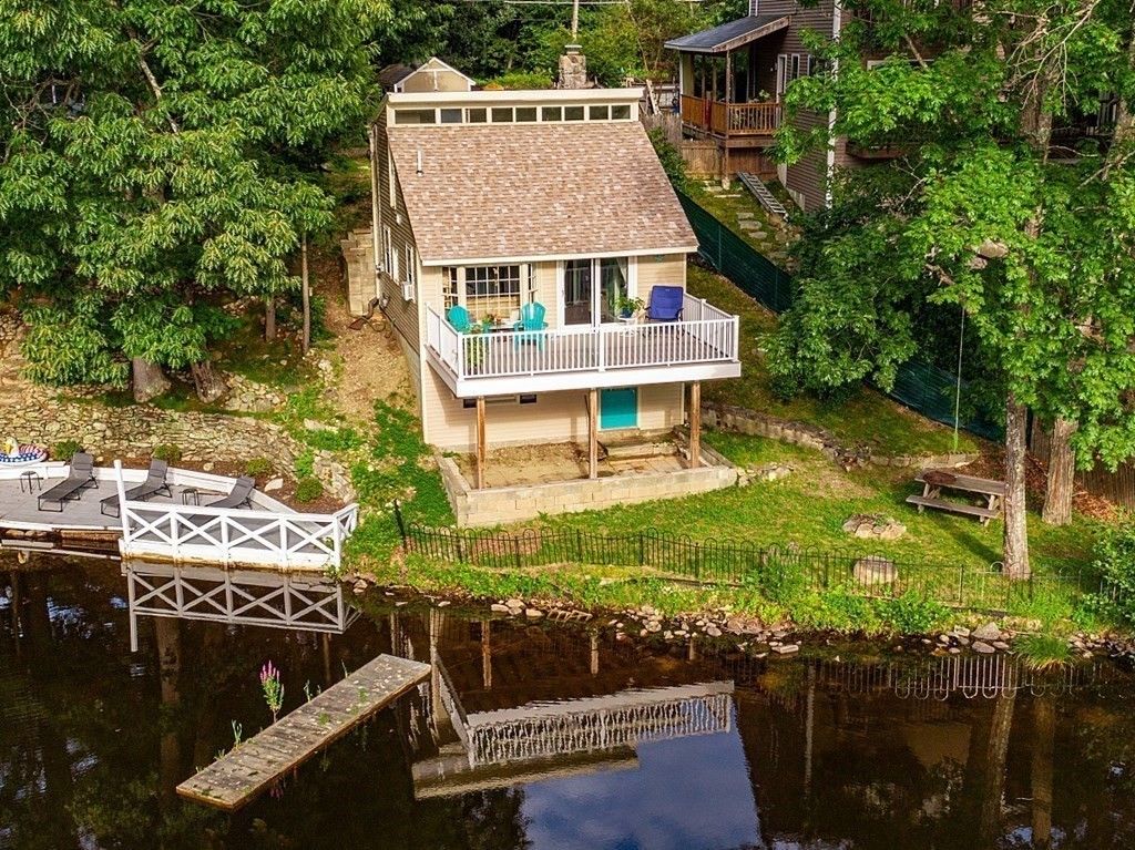 Dunstable, Middlesex County, MA Lakefront Property, Waterfront Property