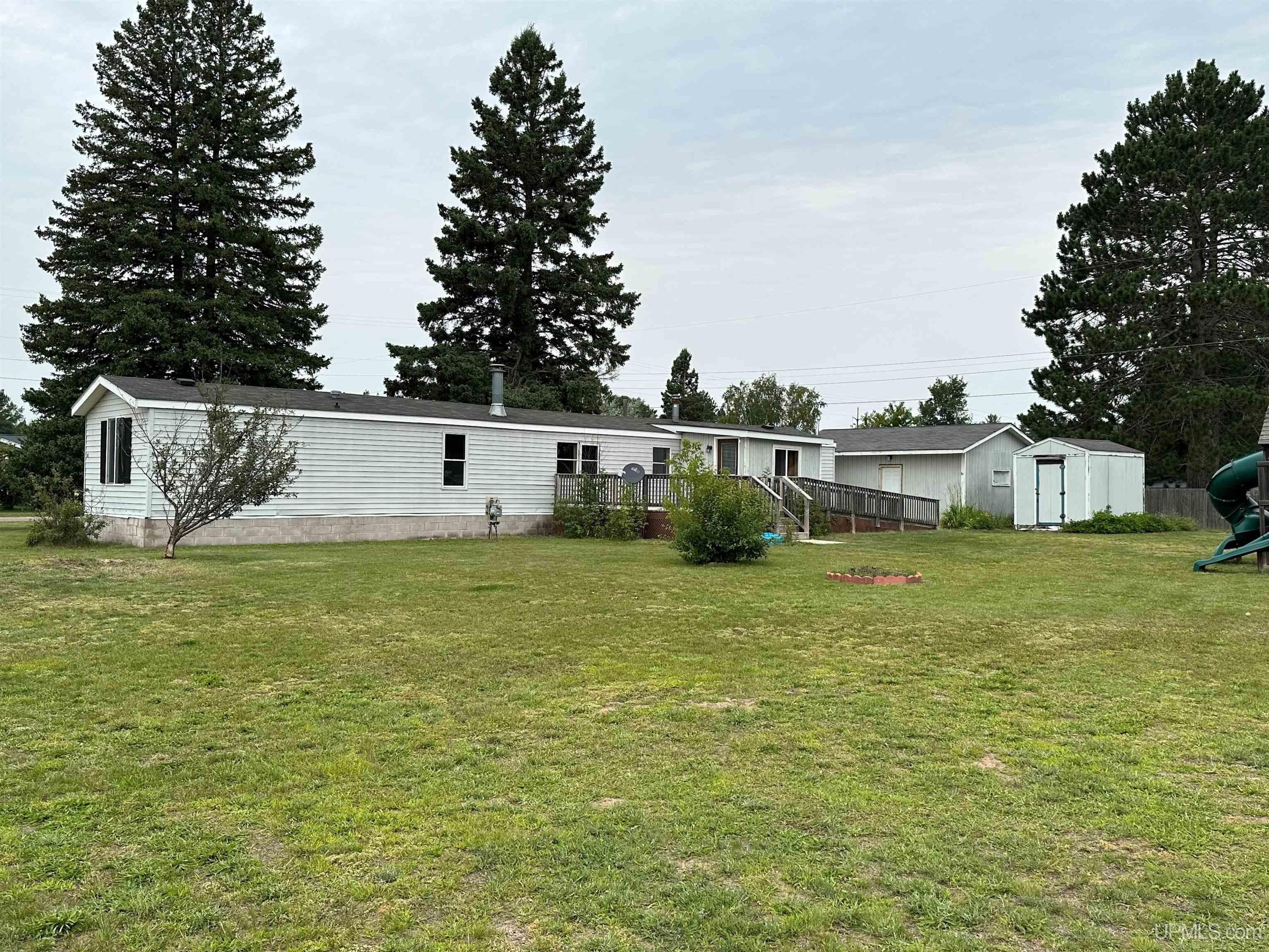 Gwinn, Marquette County, MI House for sale Property ID 417440030