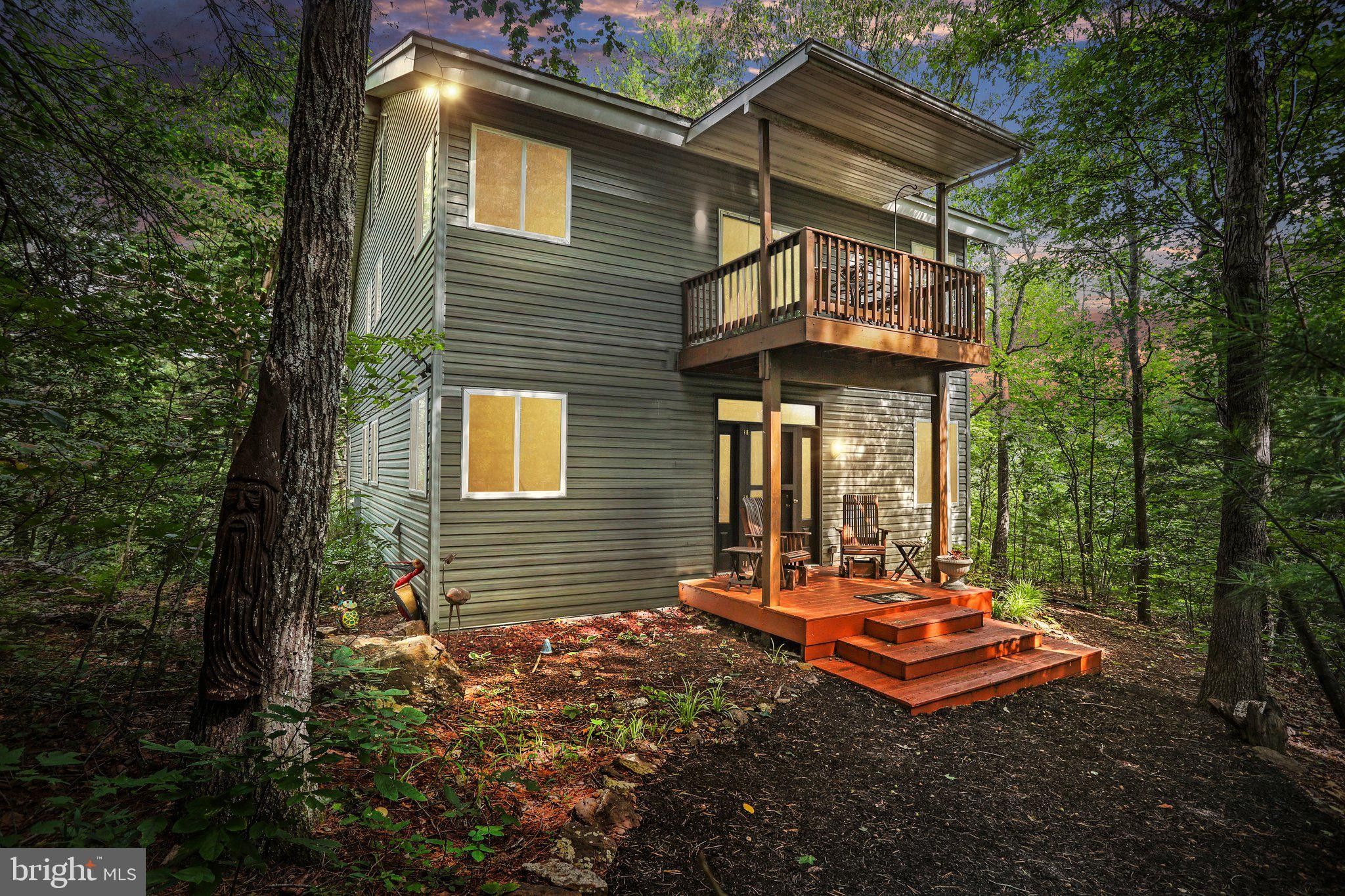 Berkeley Springs, County, WV Lakefront Property, Waterfront