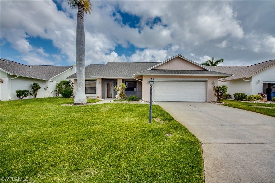 Fort Myers, Lee County, FL Lakefront Property, Waterfront Property