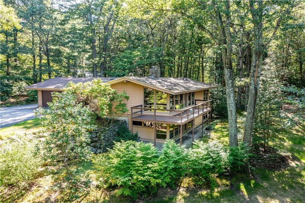 Smithfield, Providence County, RI Lakefront Property, Waterfront