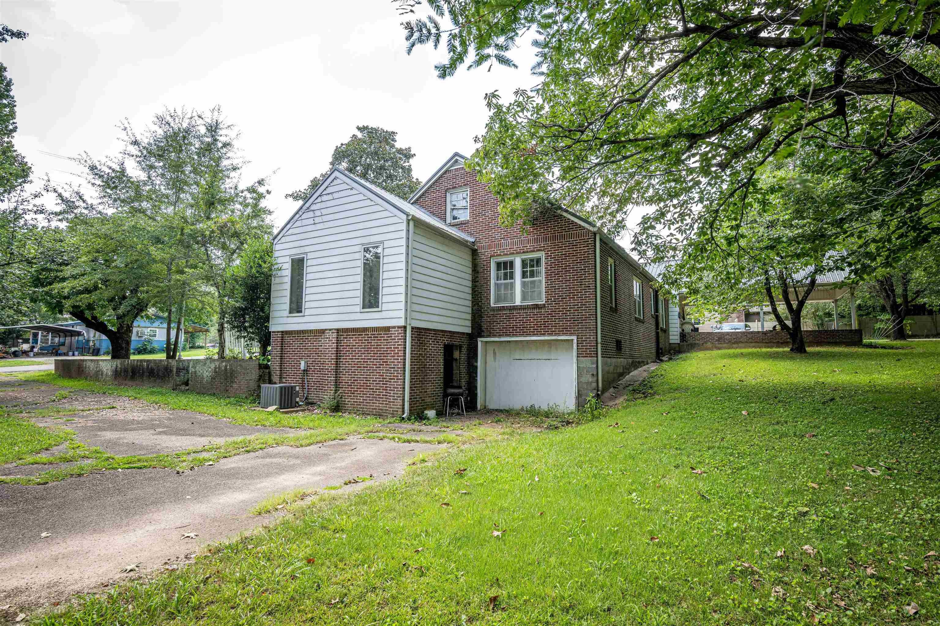 Parsons, Decatur County, TN House for sale Property ID 417488312