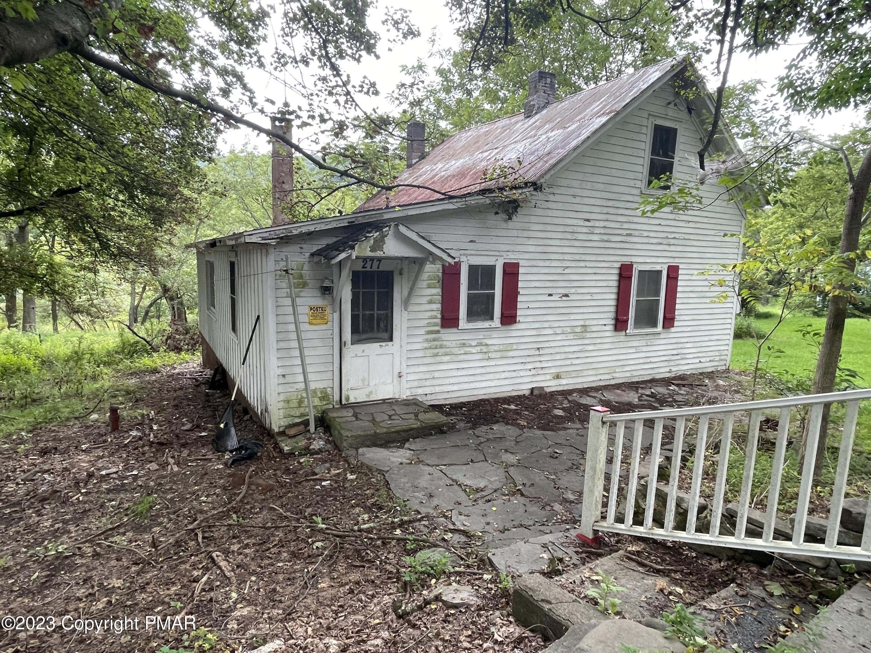 Stroudsburg, Monroe County, PA Lakefront Property, Waterfront Property