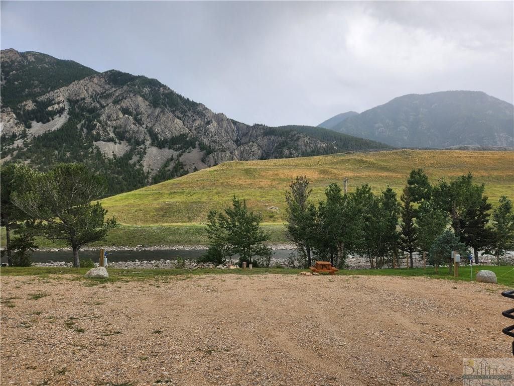 Nye, Stillwater County, MT Lakefront Property, Waterfront Property