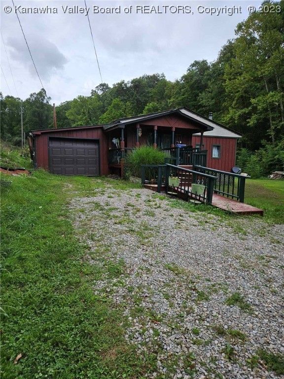 Elkview, Kanawha County, WV House for sale Property ID 417523746