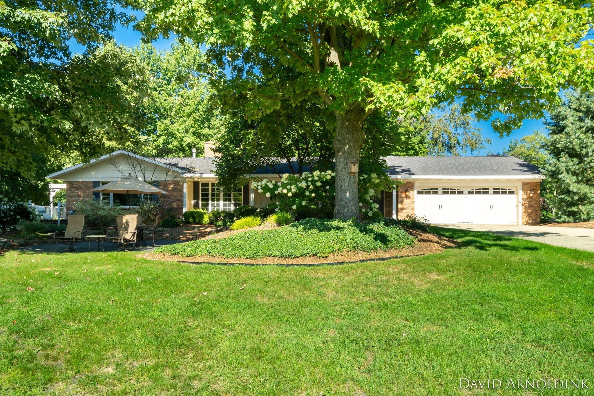 Dorr, Allegan County, MI Lakefront Property, Waterfront Property, House for sale Property ID