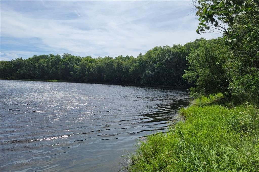 Grand View, Bayfield County, WI Undeveloped Land, Lakefront Property