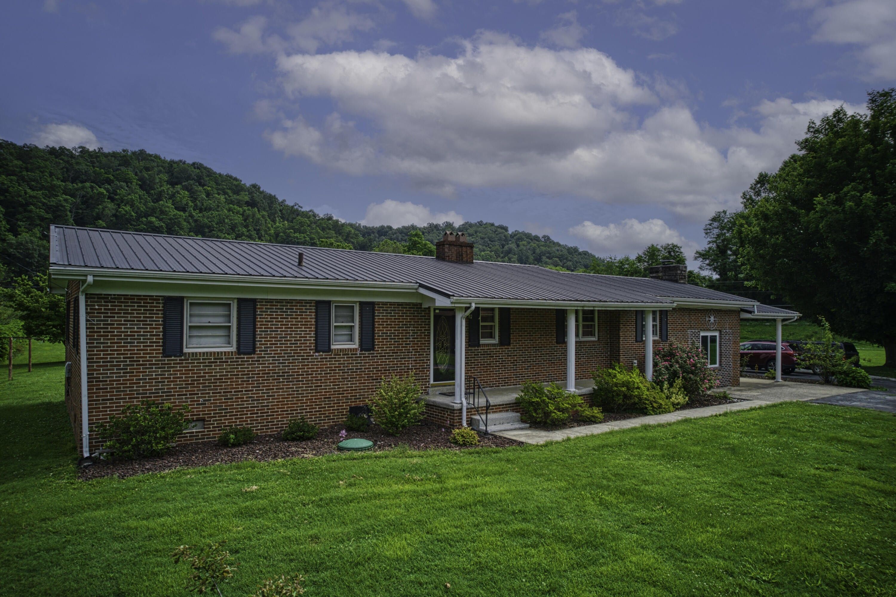 Salyersville, Magoffin County, KY House for sale Property ID 417603431