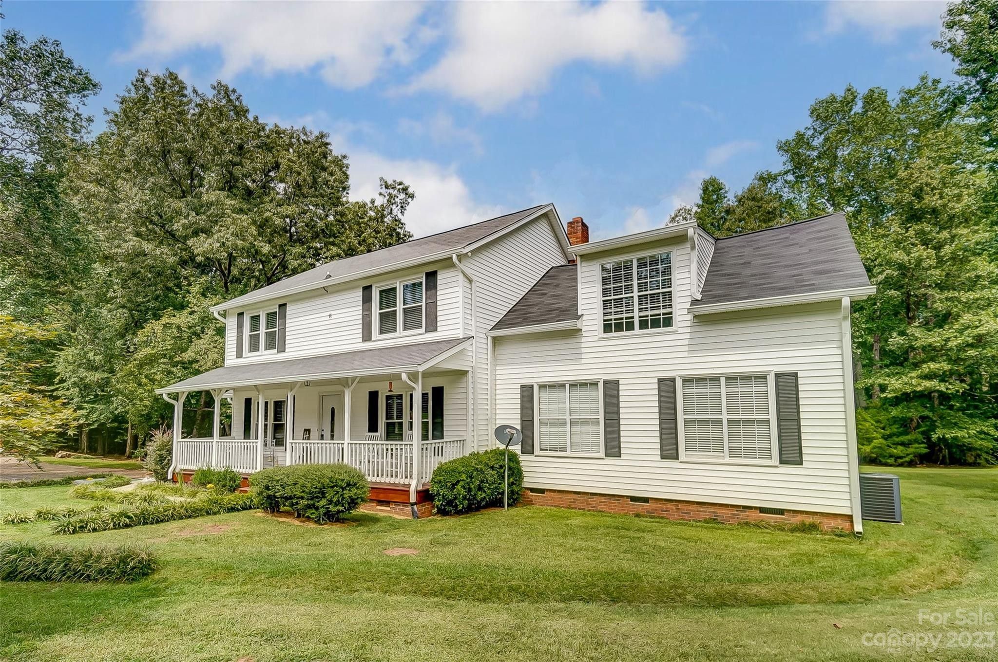 Waxhaw, Union County, NC Lakefront Property, Waterfront Property, House