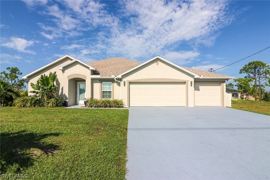 Cape Coral, Lee County, FL Lakefront Property, Waterfront Property