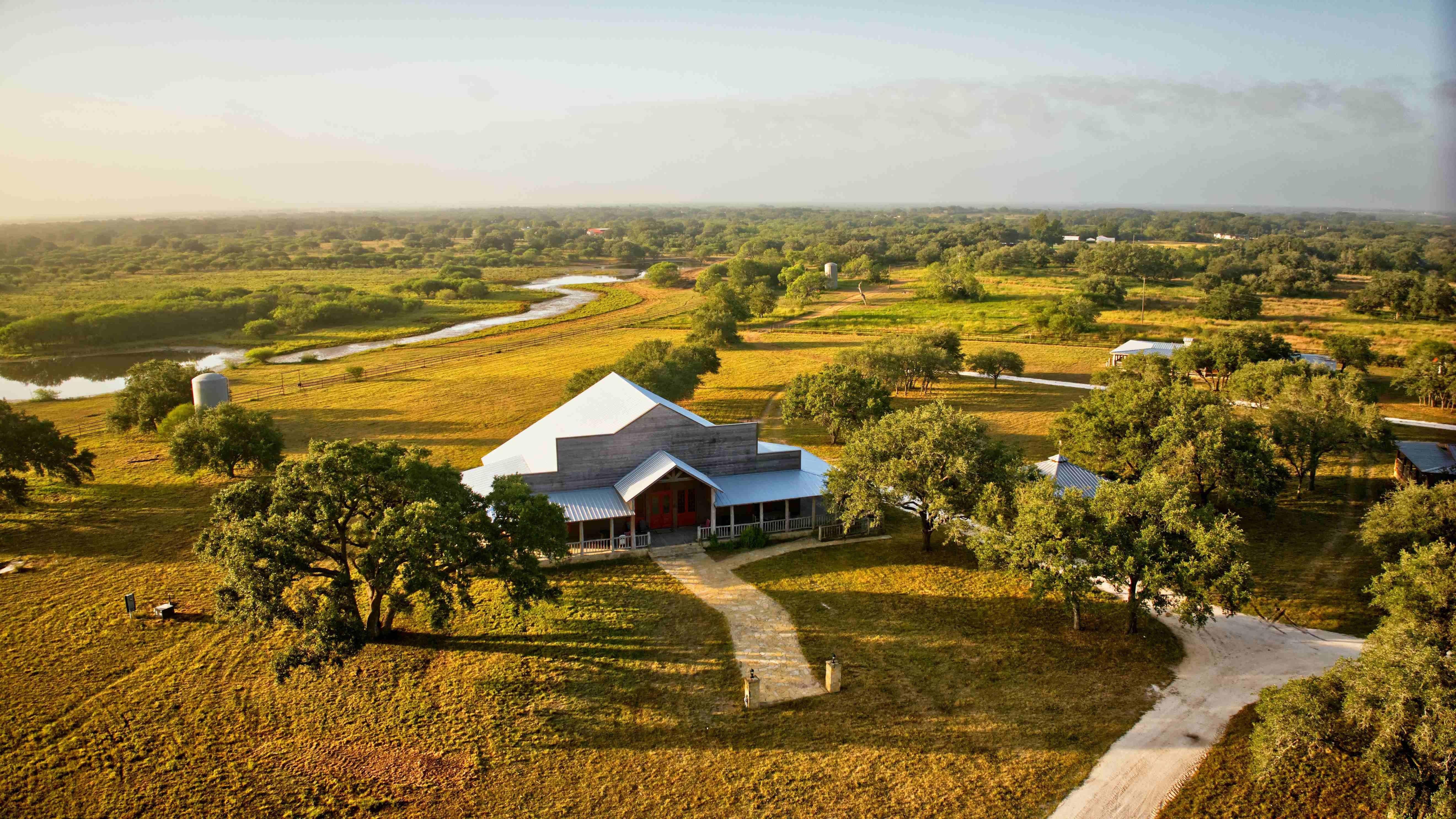 Beeville, Bee County, TX Recreational Property, Hunting Property, Horse