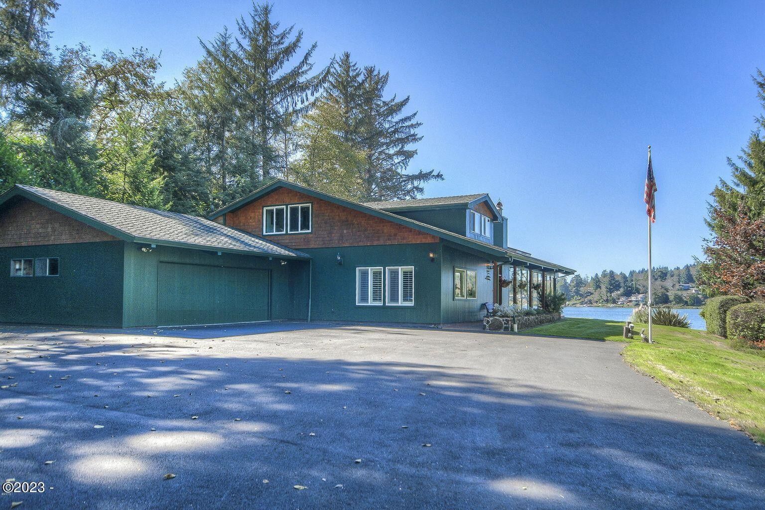 Otis, Lincoln County, OR Lakefront Property, Waterfront Property, House