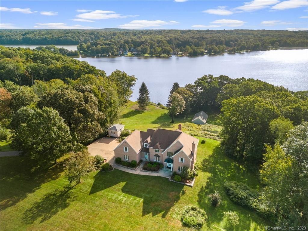 Vernon, Tolland County, CT Lakefront Property, Waterfront Property