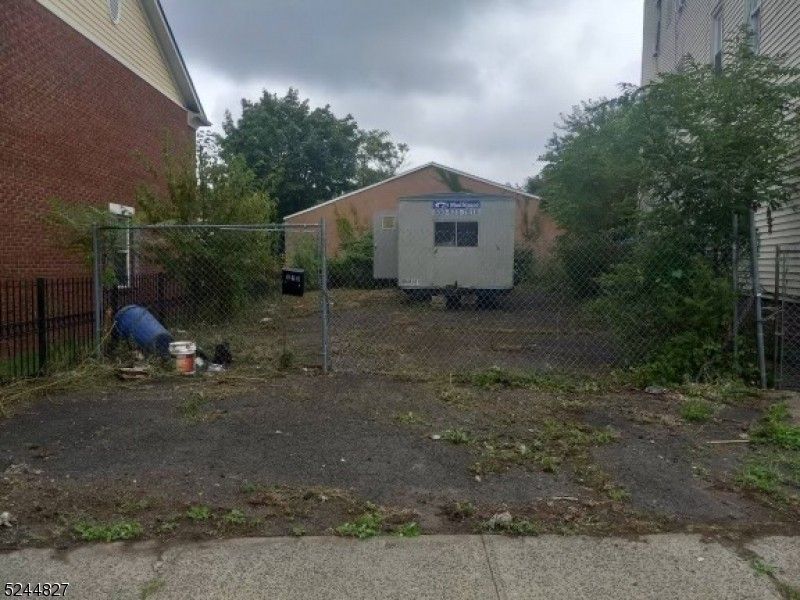 Newark, Essex County, NJ Undeveloped Land, Homesites for sale Property