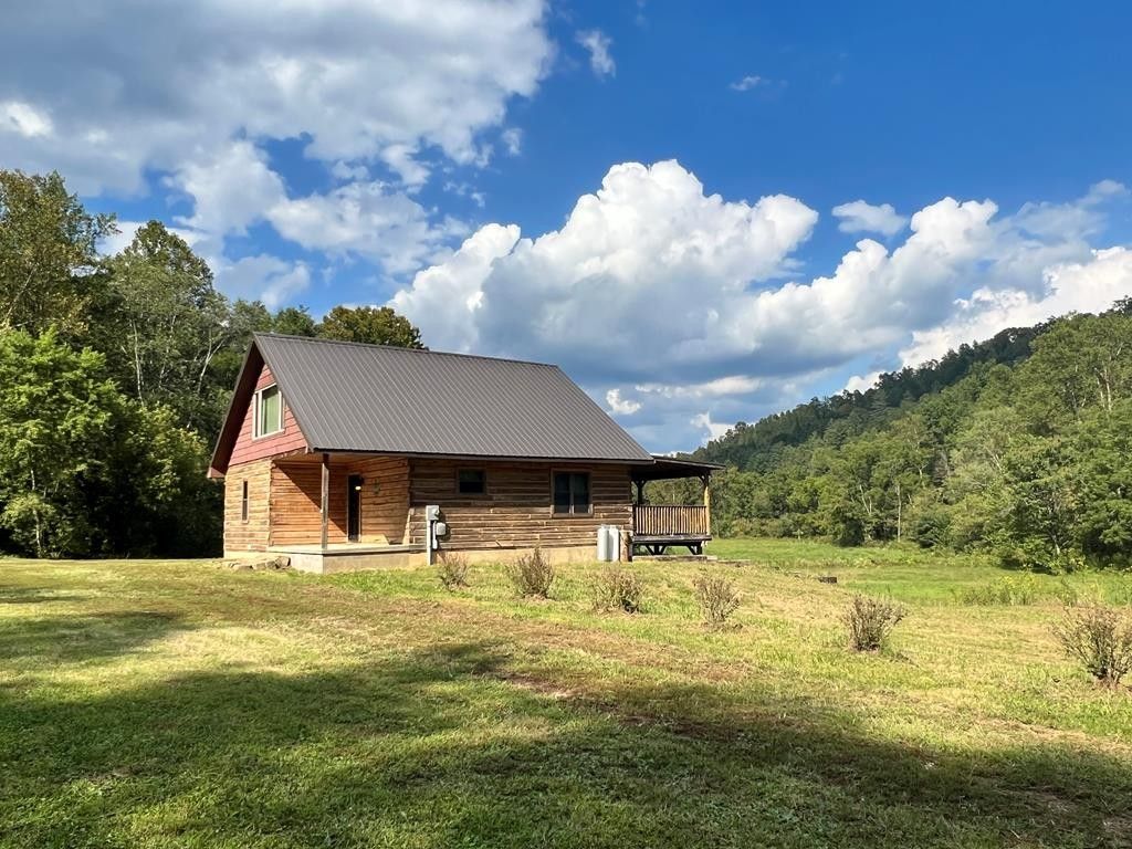 Tutor Key, Johnson County, KY House for sale Property ID 417712028