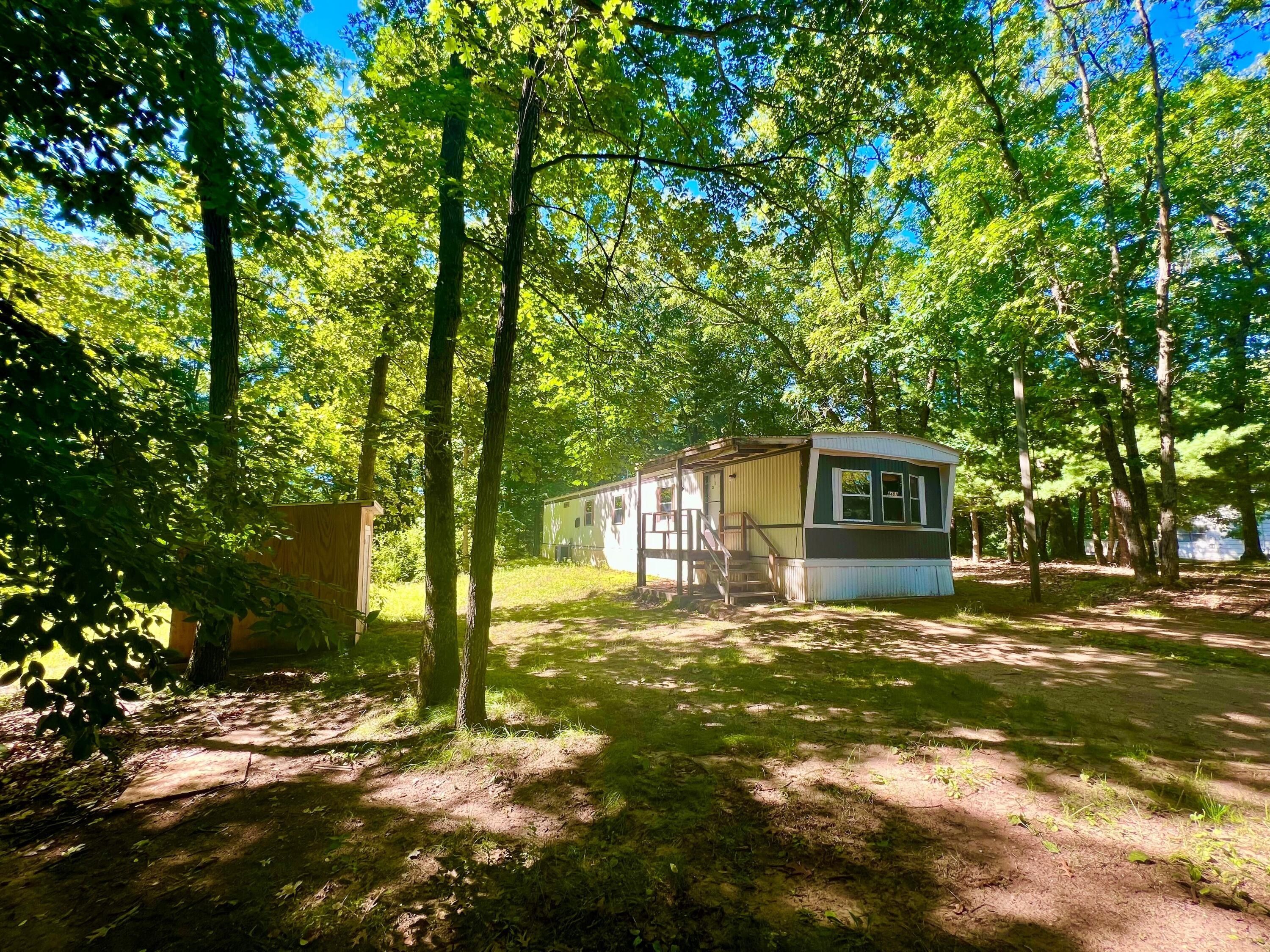 Newaygo, Newaygo County, MI Lakefront Property, Waterfront Property